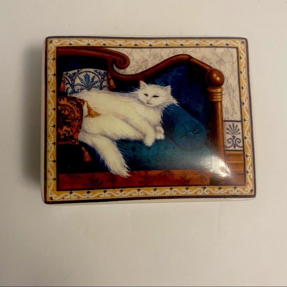 Russ Berrie & Company Trinket Box